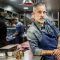 El chef Sergi Arola en la cocina de uno de sus restaurantes